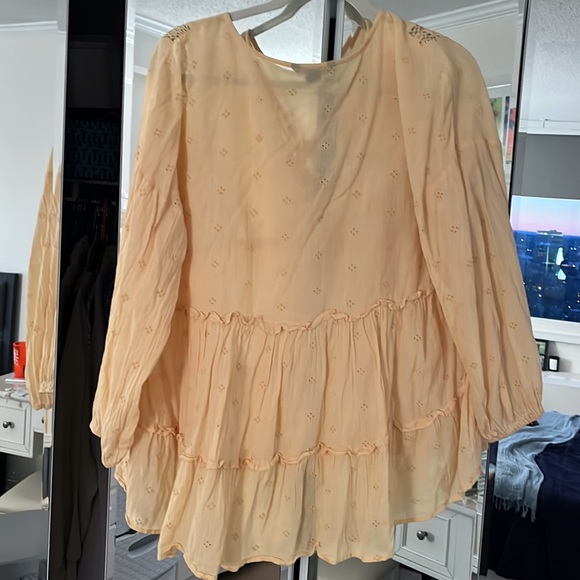Super cute boho style shirt - Picture 2 of 2